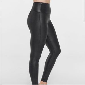 Spanx Faux Leather Pebble Stone Gray and Black